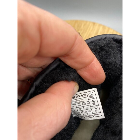 UGG Boots Womens Size 6 Black Mini Chunky Leather Shearling Sequin Wool 1130602 - Picture 11 of 12